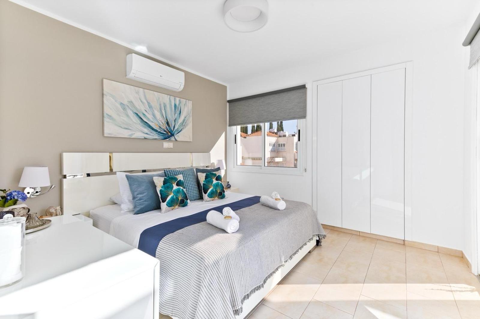 Апартаменти Kasandra Luxury 2 Bedroom Townhouse