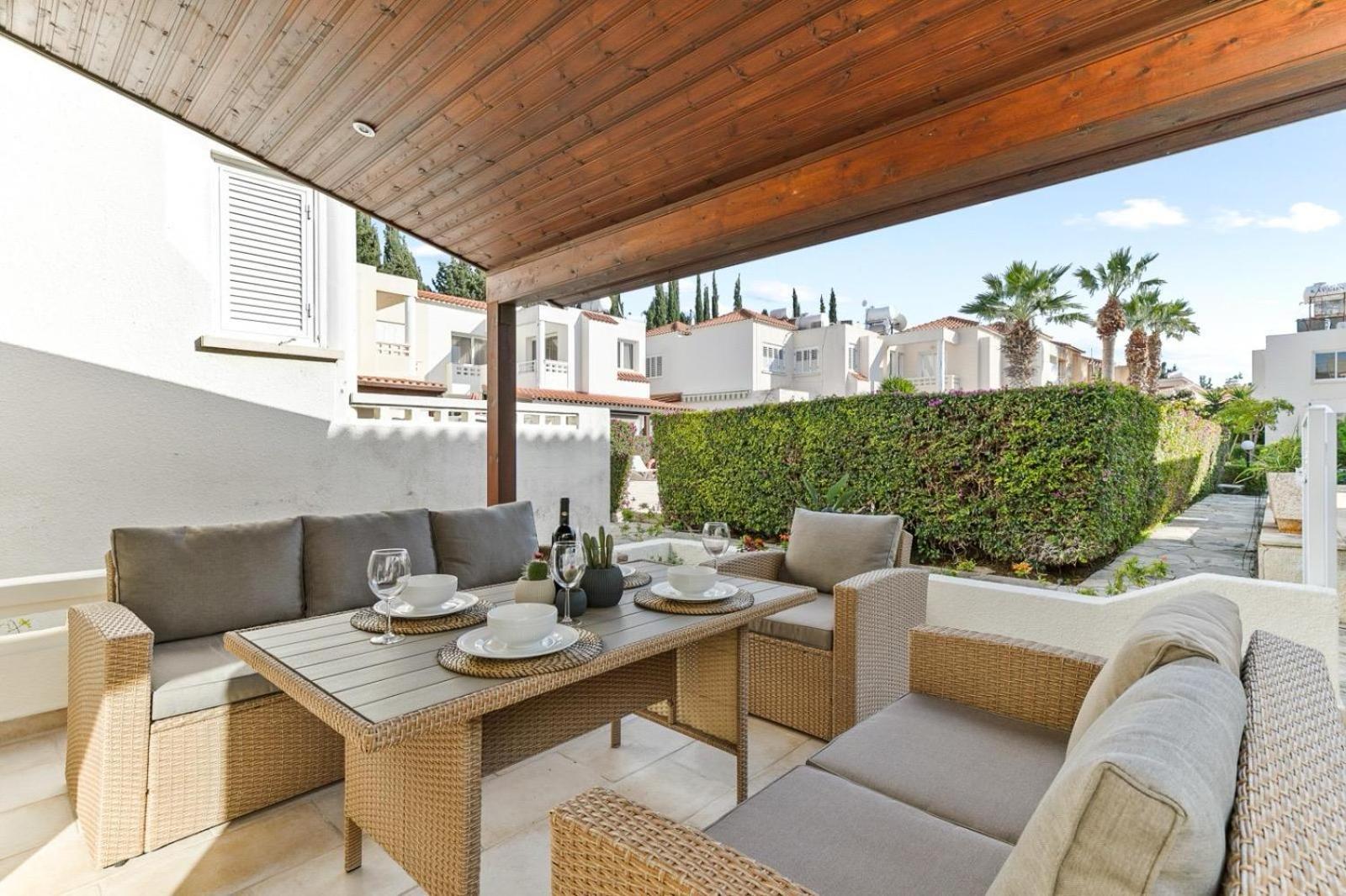 Kasandra Luxury 2 Bedroom Townhouse *